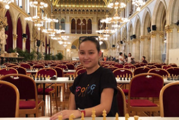 Фотография к новости: Жансая Абдумалик стала лучшей на турнире Vienna Chess Open