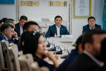 Фотография к новости: Под председательством А.Кульгинова состоялось расширенное заседание политсовета столичного филиала партии "Nur Otan"