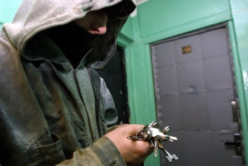 Фотография к новости: Жительница Экибастуза закрыла вора в своей квартире 