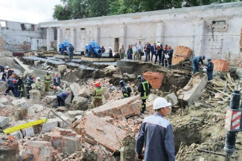 Фотография к новости: Казахстанец пострадал при обрушении стены в Новосибирске 