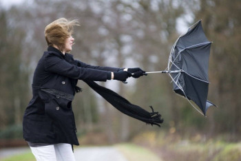 Фотография к новости: Град и сильный ветер - ДЧС Нур-Султана напомнил о мерах безопасности