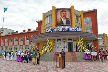 Фотография к новости: Классы домбры и легоконструирования: Ещё одну школу в Казахстане назвали именем Абая