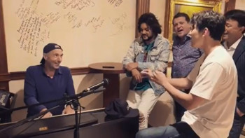 Фотография к новости: Димаш Кудайберген опубликовал видео с исполнением песни из репертуара Аллы Пугачевой