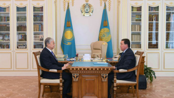 Фотография к новости: "Времени на раскачку нет" – Токаев на встрече с главой кабмина