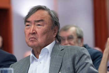 Фотография к новости: Уровень литературы стал нулевым — Олжас Сулейменов