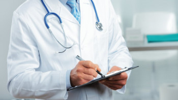 Фотография к новости: Скандал в больнице Шымкента: Изнасиловавший медсестру врач признал свою вину 