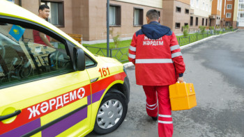 Фотография к новости: "Я не хочу, чтобы мои дети были связаны с медициной"- врач скорой помощи Нур-Султана о своей работе