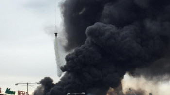 Фотография к новости: Вертолеты тушат крупный пожар в Алматы