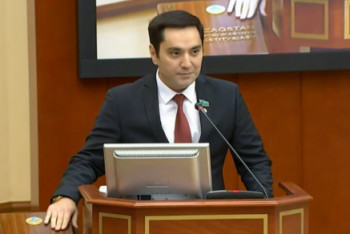 Фотография к новости: Актер Нурлан Алимжанов принес присягу в Мажилисе