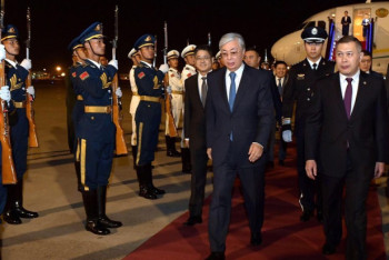 Фотография к новости: Касым-Жомарт Токаев прибыл в Китай