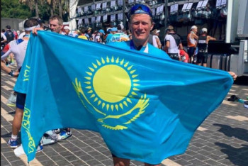 Фотография к новости: Александр Винокуров стал чемпионом мира Ironman 70.3 в Ницце