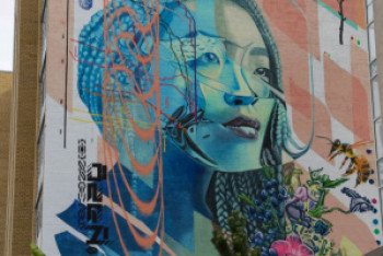 Фотография к новости: 11 фестивальных стрит-артов Нур-Султана: где их искать