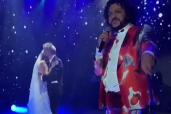 Фотография к новости: Киркоров о свадьбе Собчак: Еще ни одна пара, у кого я пел на свадьбе, не распалась