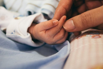 Фотография к новости: У американской пары после процедуры ЭКО родился ребенок другой расы 