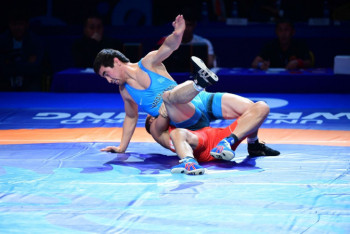 Фотография к новости: Казахстанские борцы завоевали олимпийские лицензии на домашнем ЧМ