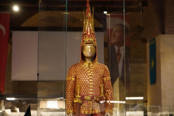 Фотография к новости: "Золотой человек" выставлен в Анкаре — Национальный музей РК