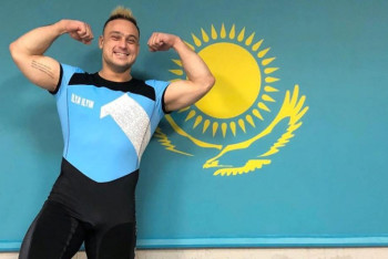 Фотография к новости: Илья Ильин запустил собственную линейку одежды