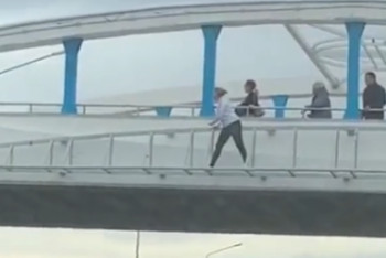 Фотография к новости: "Это шантаж" - митинги многодетных матерей и "прыгания с мостов" прокомментировали в акимате Нур-Султана