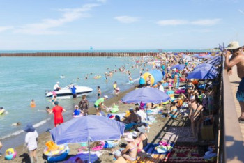 Фотография к новости: За слив грязной воды в Алаколь накажут руководство гостиницы