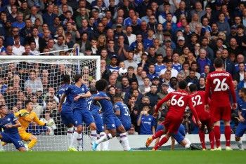 Фотография к новости: "Ливерпуль" обыграл "Челси", одержав 15-ю победу подряд в АПЛ