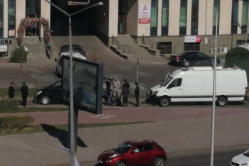 Фотография к новости: Территорию у здания посольства Канады оцепили в Нур-Султане