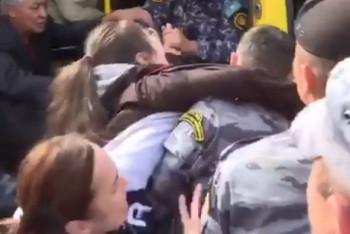 Фотография к новости: Задержание девочки во время несанкционированного митинга прокомментировали в полиции