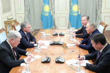 Фотография к новости: Назарбаеву передали добрые пожелания от Путина   