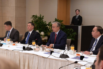 Фотография к новости: Три часа переговоров Токаева с бизнесменами США могут принести миллиард долларов инвестиций