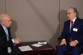 Фотография к новости: Глава государства провел встречи с президентами Швейцарии и Болгарии