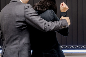 Фотография к новости: "Хотела привлечь внимание": в "Nur Otan" высказались о заявлении астанчанки о домогательствах партийца