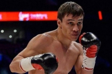 Фотография к новости: Непобежденный казахстанский боксер-профи выиграл бой у экс-соперника Альвареса