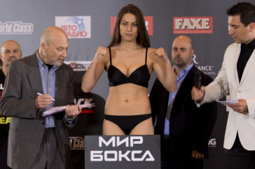 Фотография к новости: "Устала ждать" – Фируза Шарипова объявила об уходе из бокса  