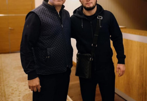 Фотография к новости: Хабиб Нурмагомедов приехал в Атырау