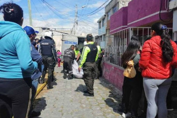 Фотография к новости: Увлекшаяся сексом пара выпала с балкона в Эквадоре