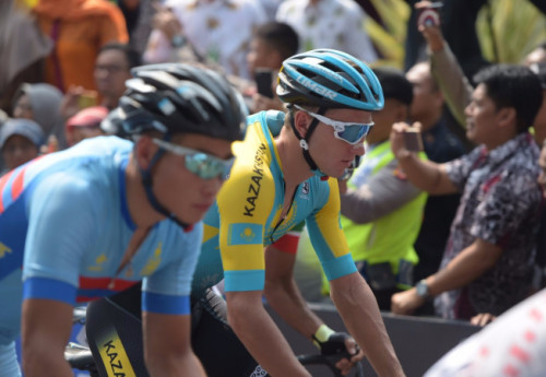 Фотография к новости: Команда Казахстана не добралась до финиша на ЧМ по велоспорту