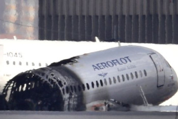 Фотография к новости:  Командиру сгоревшего в Шереметьево самолета предъявили обвинение