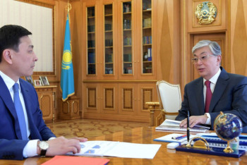 Фотография к новости: Кульгинов рассказал Токаеву о строительстве нового памятника в Нур-Султане