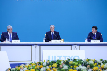 Фотография к новости: Президент назвал три кита, обеспечивающих движение вперед