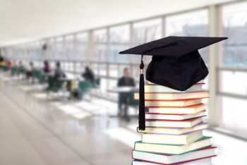 Фотография к новости: Систему формирования образовательных грантов предлагают изменить в Казахстане 