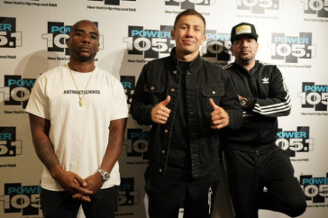 Фотография к новости: Геннадий Головкин прибыл в Нью-Йорк на бой за два титула чемпиона мира