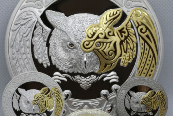 Фотография к новости: Нацбанк РК выпустил бриллиантовые монеты в сакском зверином стиле