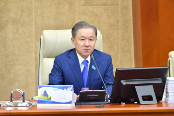 Фотография к новости: Нигматулин: Послание Президента определяет акценты законодательной работы Мажилиса