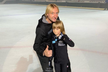 Фотография к новости: Шестилетнему сыну Плющенко удалось повторить трюк отца