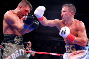 Фотография к новости: Головкина и Деревянченко отвезли в больницу после боя