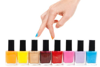 Фотография к новости: Эксперты предупредили о смертельной опасности лака для ногтей