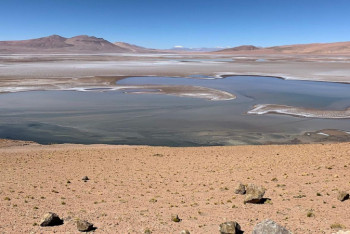 Фотография к новости: Curiosity нашел на Марсе древнее соленое озеро