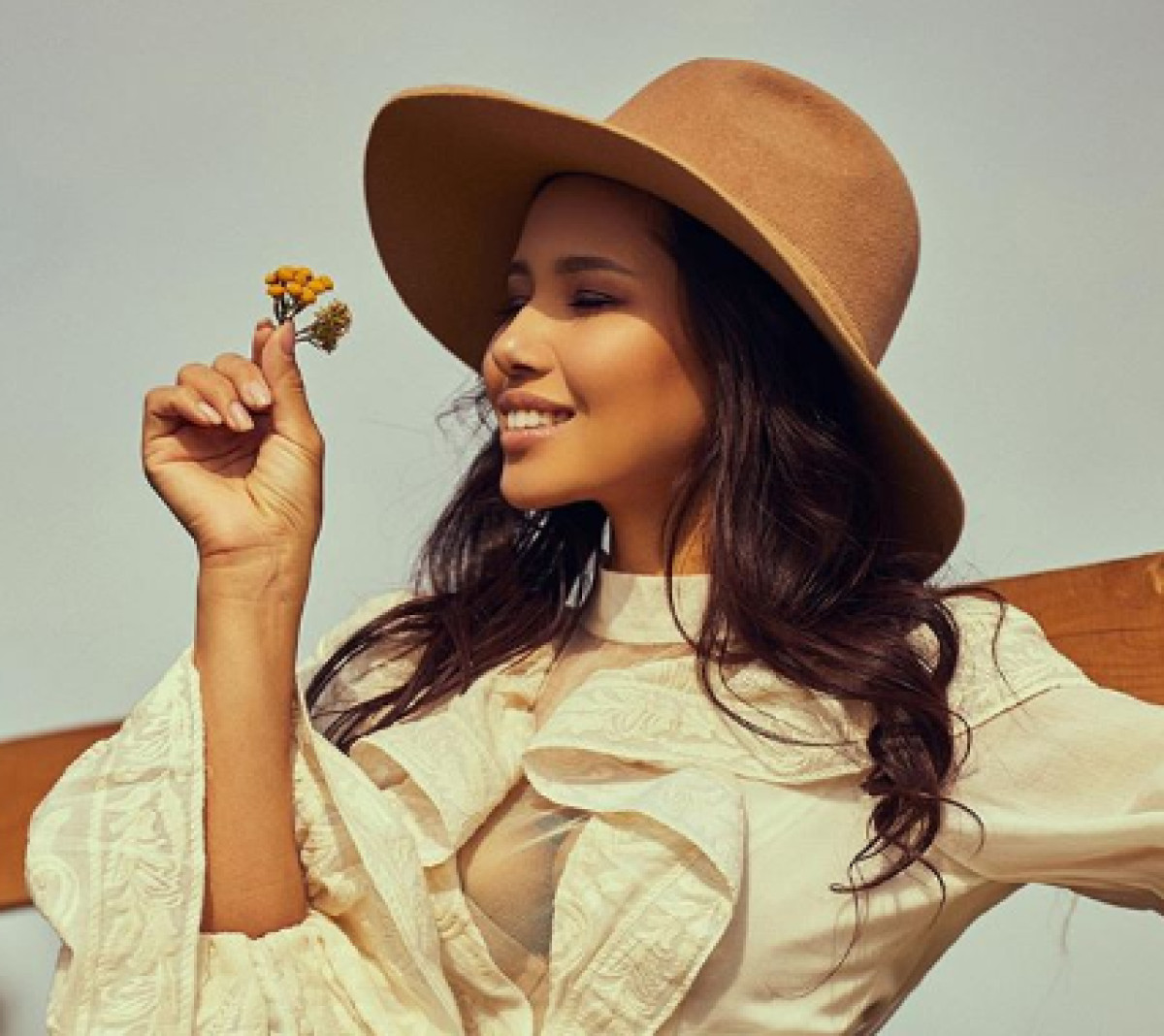  instagram.com/@13nazima