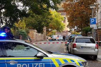 Фотография к новости: Два человека погибли при стрельбе в Германии