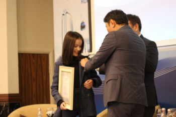 Фотография к новости: Данэлия Тулешова стала посланником клубов ЮНЕСКО в Казахстане