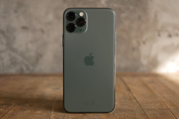 Фотография к новости: На новый iPhone казахстанцу придется копить 76,5 дня - исследование